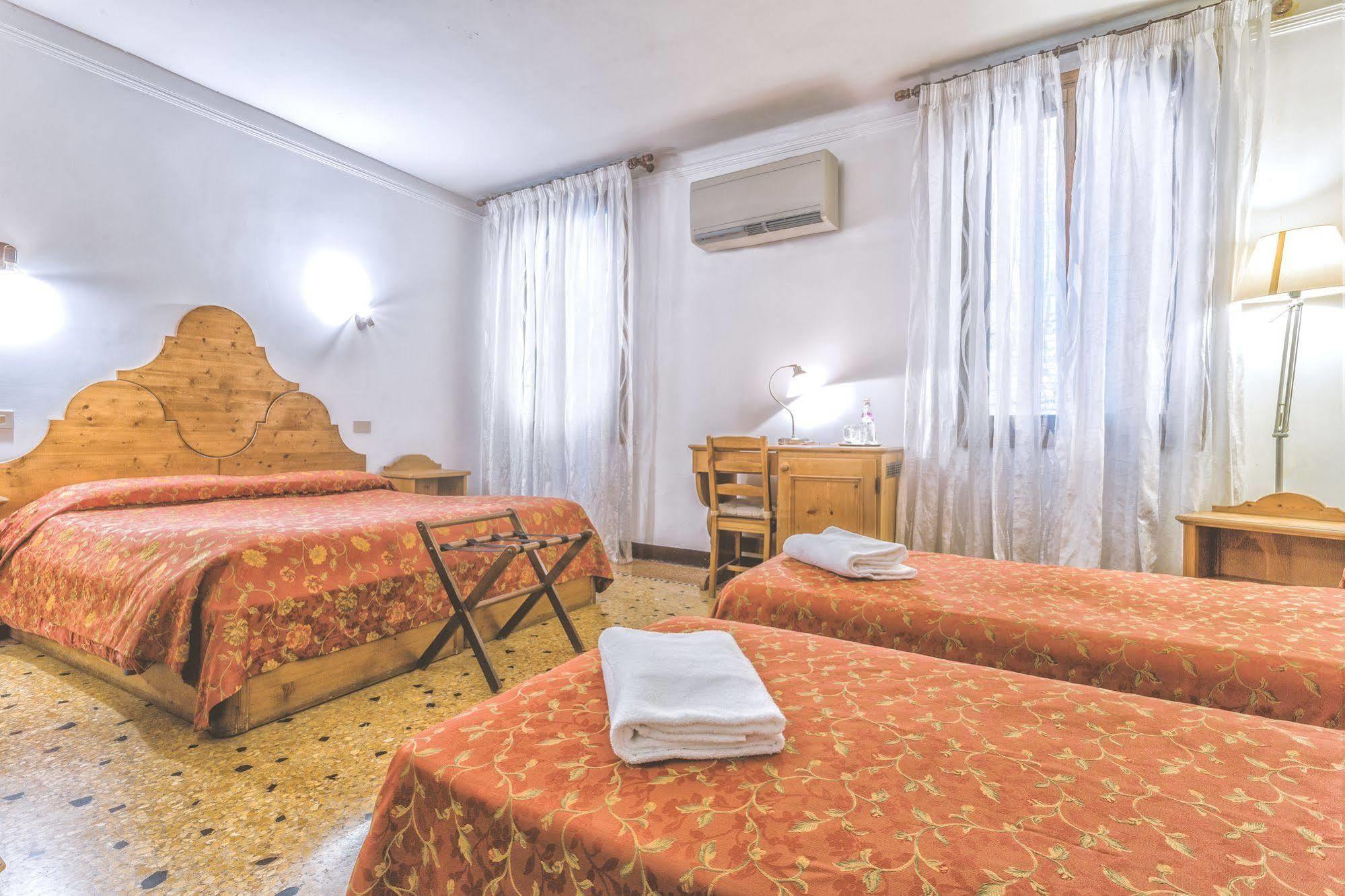 Locanda Bareteri Wenecja Zewnętrze zdjęcie